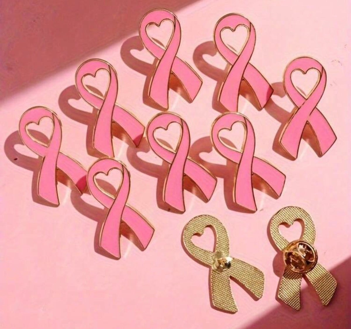 Pins ruban rose solidaire
