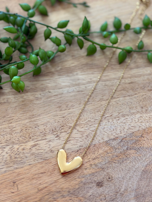Collier doré avec cœur – 45 cm