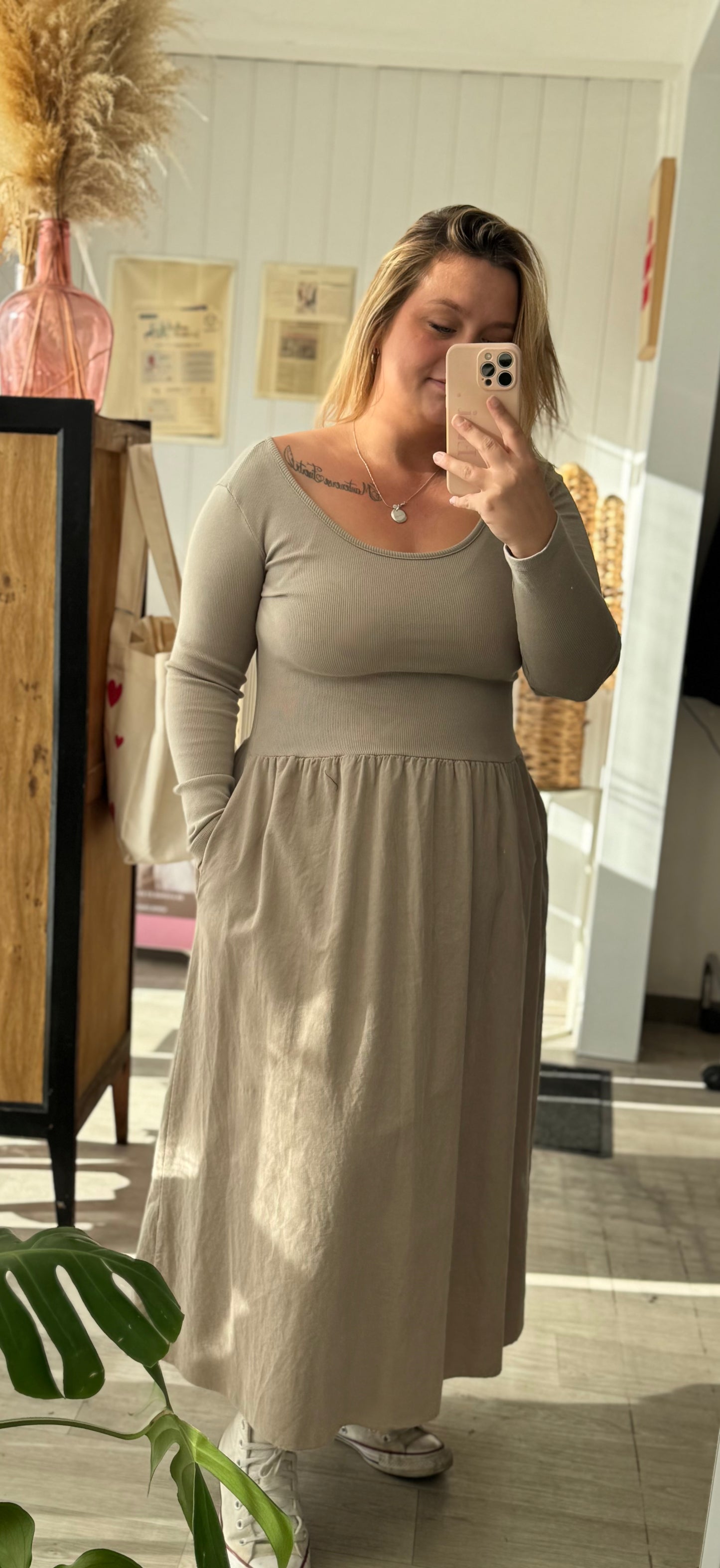 Robe longue beige bi-matière – Bas effet velours – Taille unique 34-46