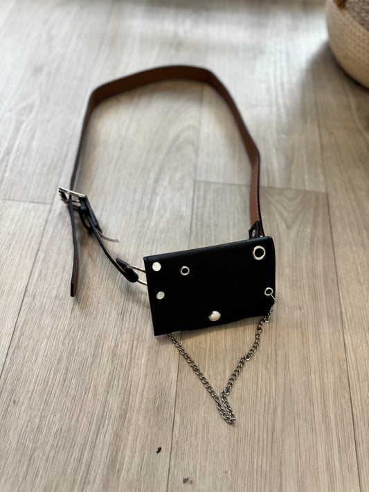 Ceinture avec mini pochette et chaîne – Longueur 105 cm