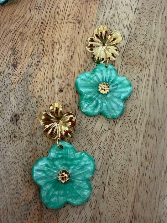 Boucle d'oreille fleurs pendantes (3 couleurs)