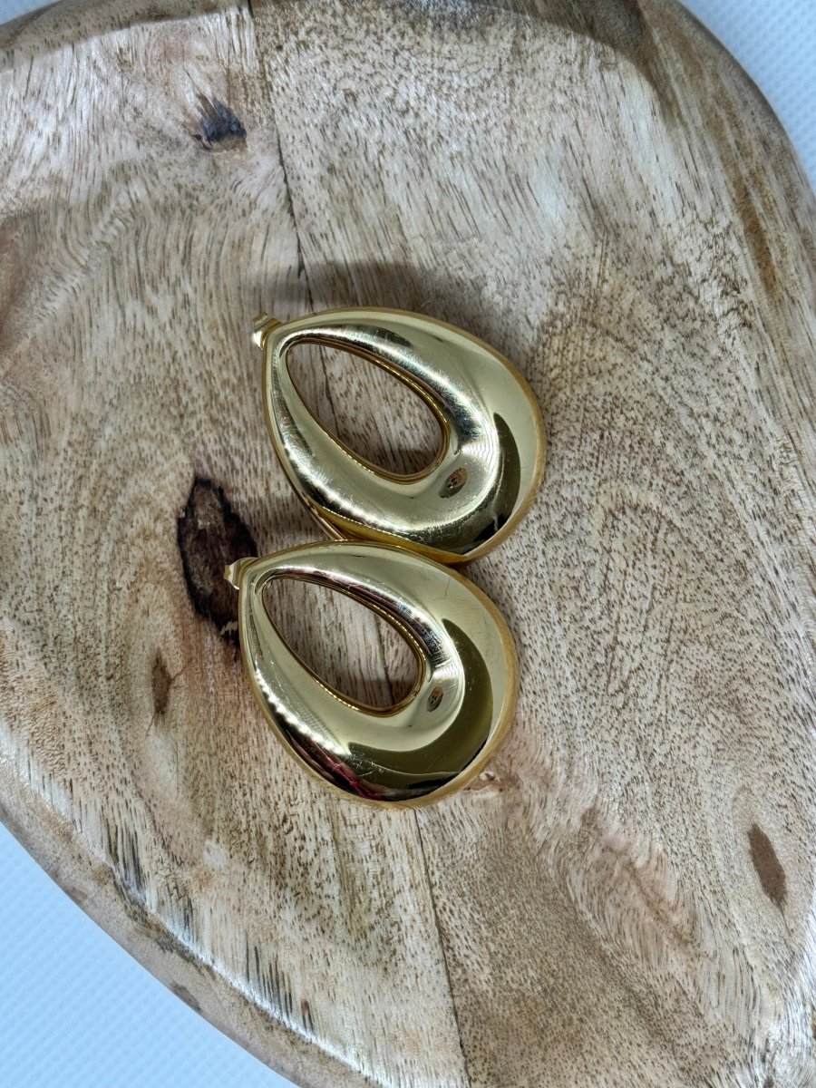 Boucle d'oreille goutte dorée - C MON DRESSING