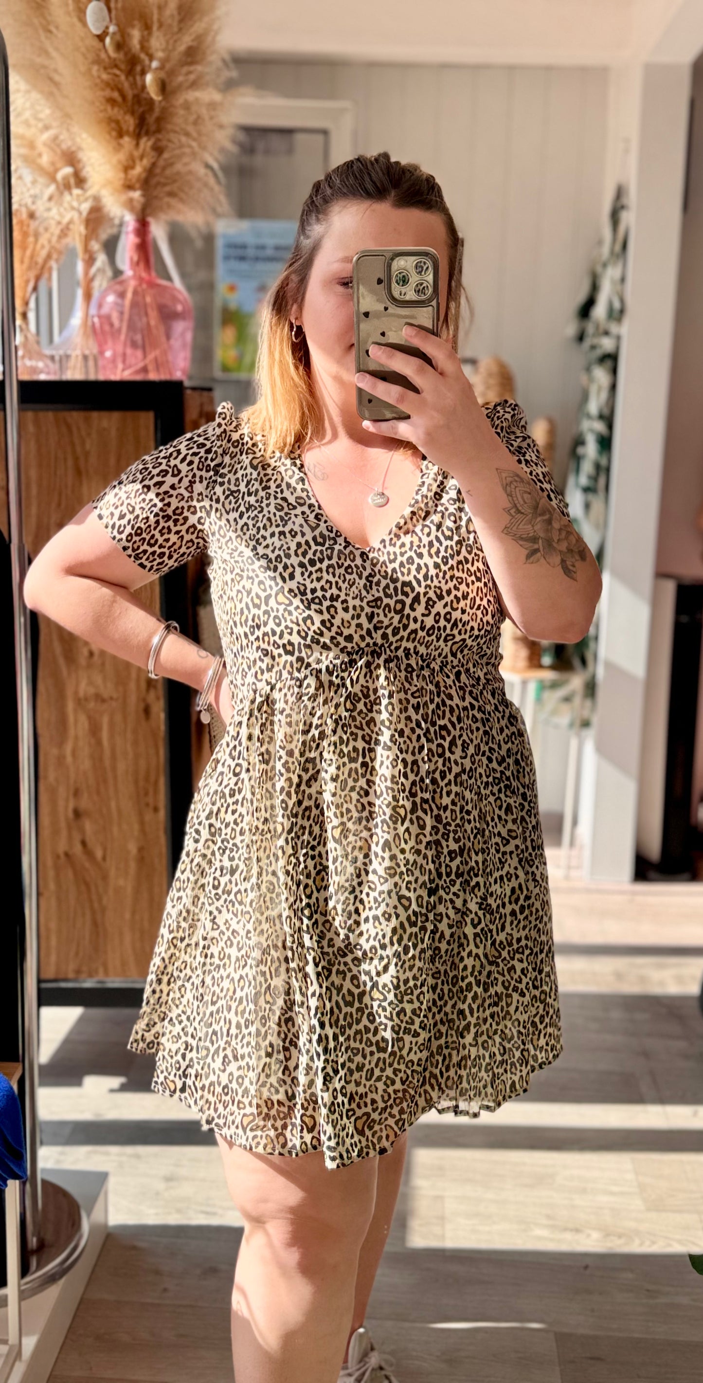 Robe courte léopard