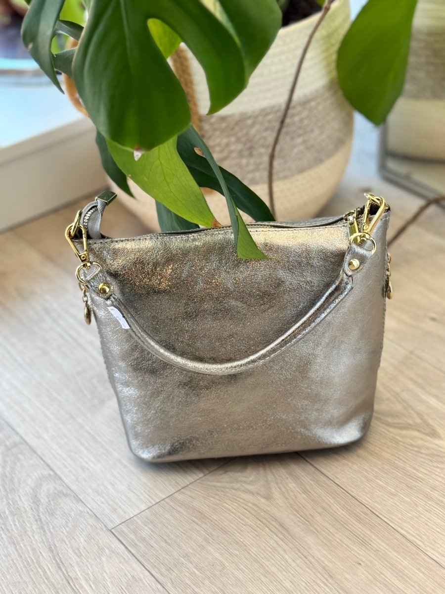 Sac à main argenté en cuir - C MON DRESSING