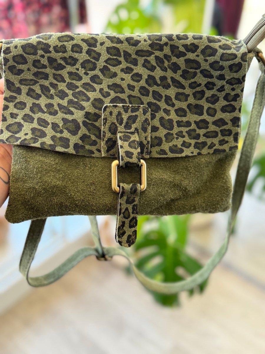 Sac en cuir kaki à rabat léopard - C MON DRESSING