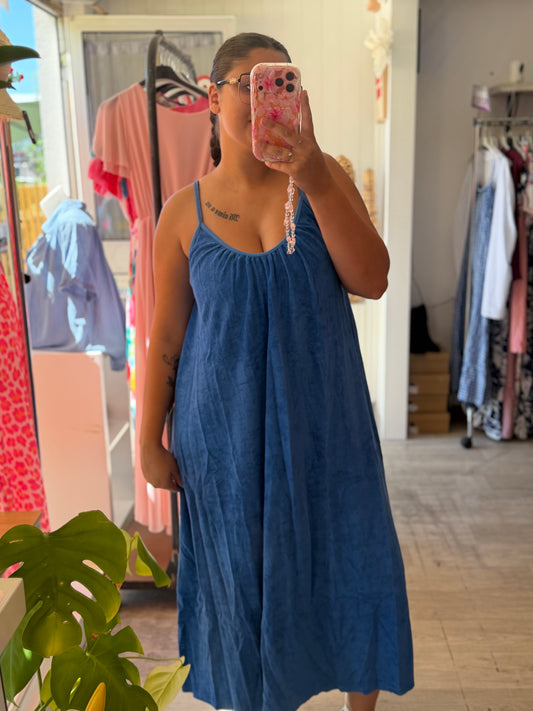 Robe en matière éponge longue - Taille unique 36-46 (3 couleurs)