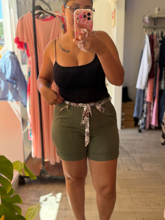 Short - Taille unique 36-44 (4 couleurs)