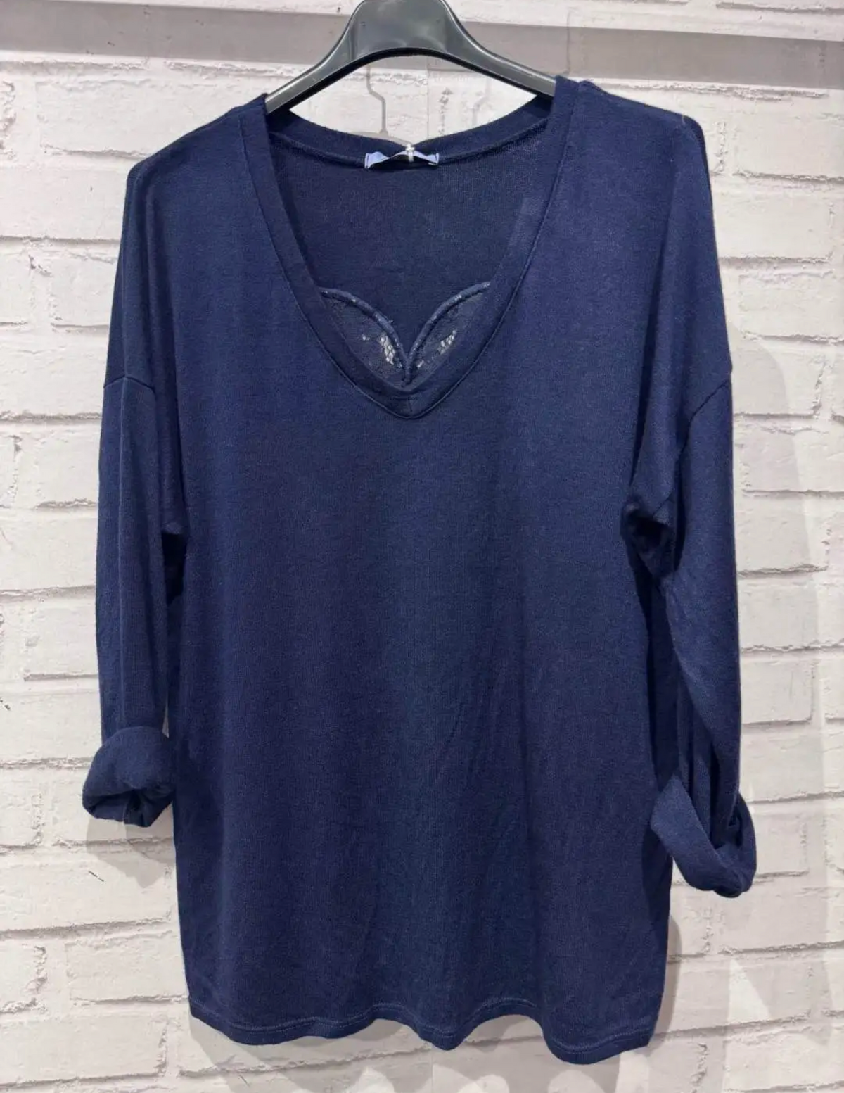 Pull fin dentelle au dos – Taille unique 36 - 46 (2 couleurs)
