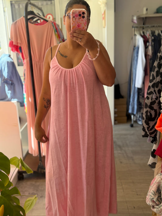 Robe en matière éponge longue - Taille unique 36-46 (3 couleurs)