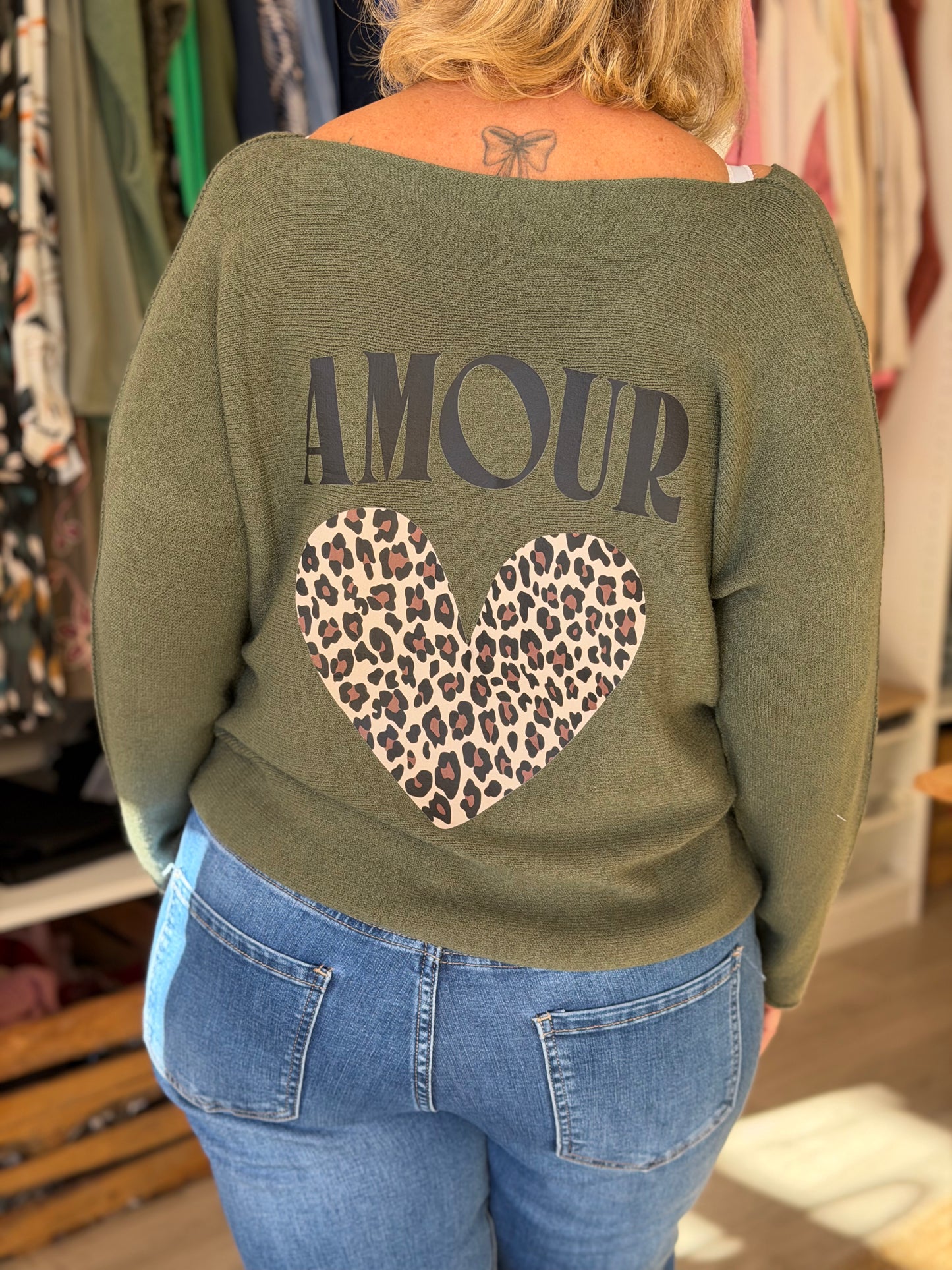 Pull uni avec cœurs léopard – Taille unique 36 au 46-48 (2 couleurs)
