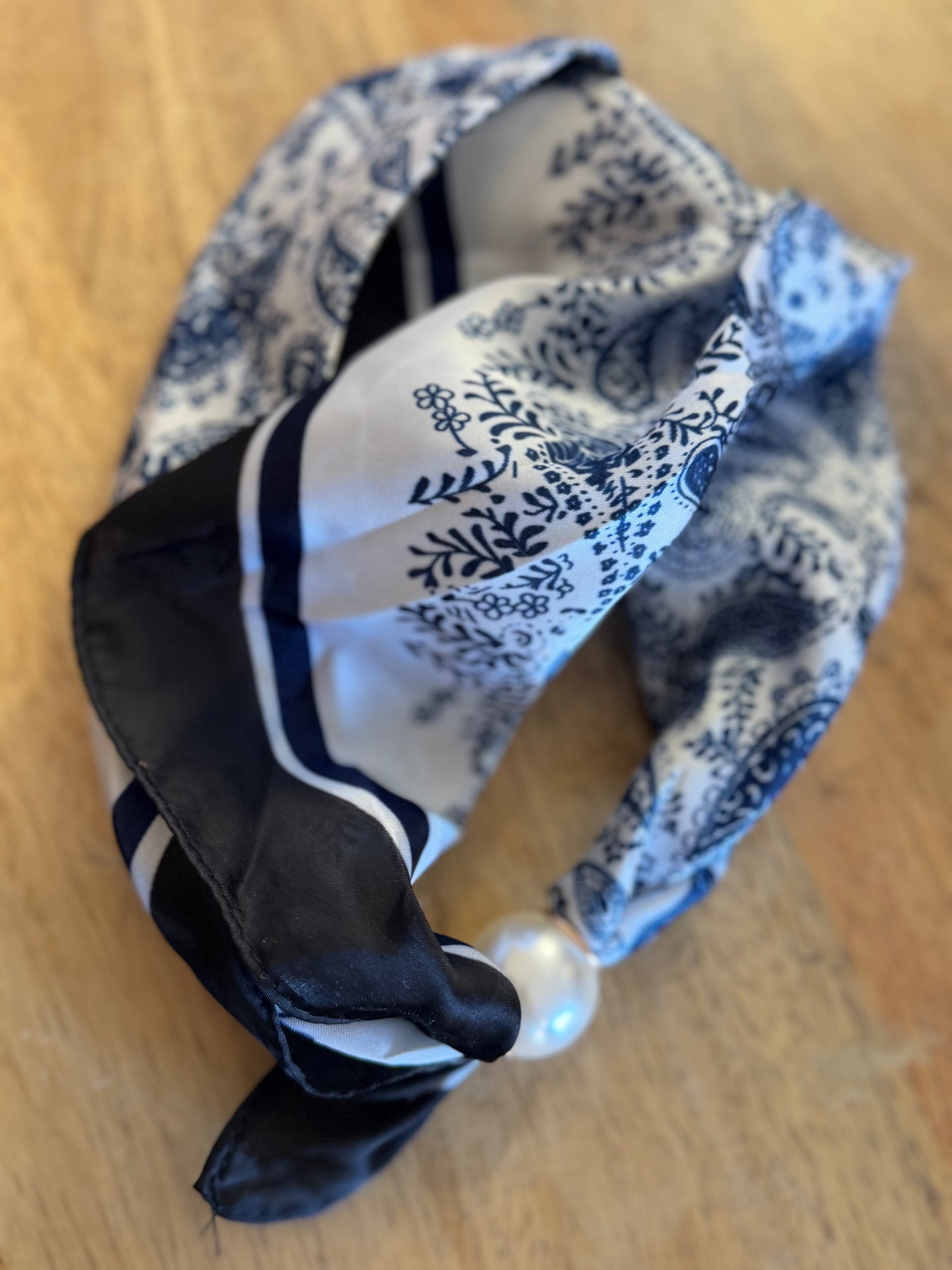 Foulard aimanté (14 modèles)