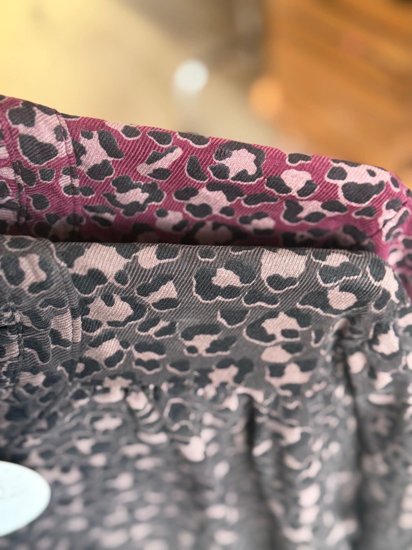 Chemise en velours léopard – Taille unique 36 au 46 (2 couleurs)