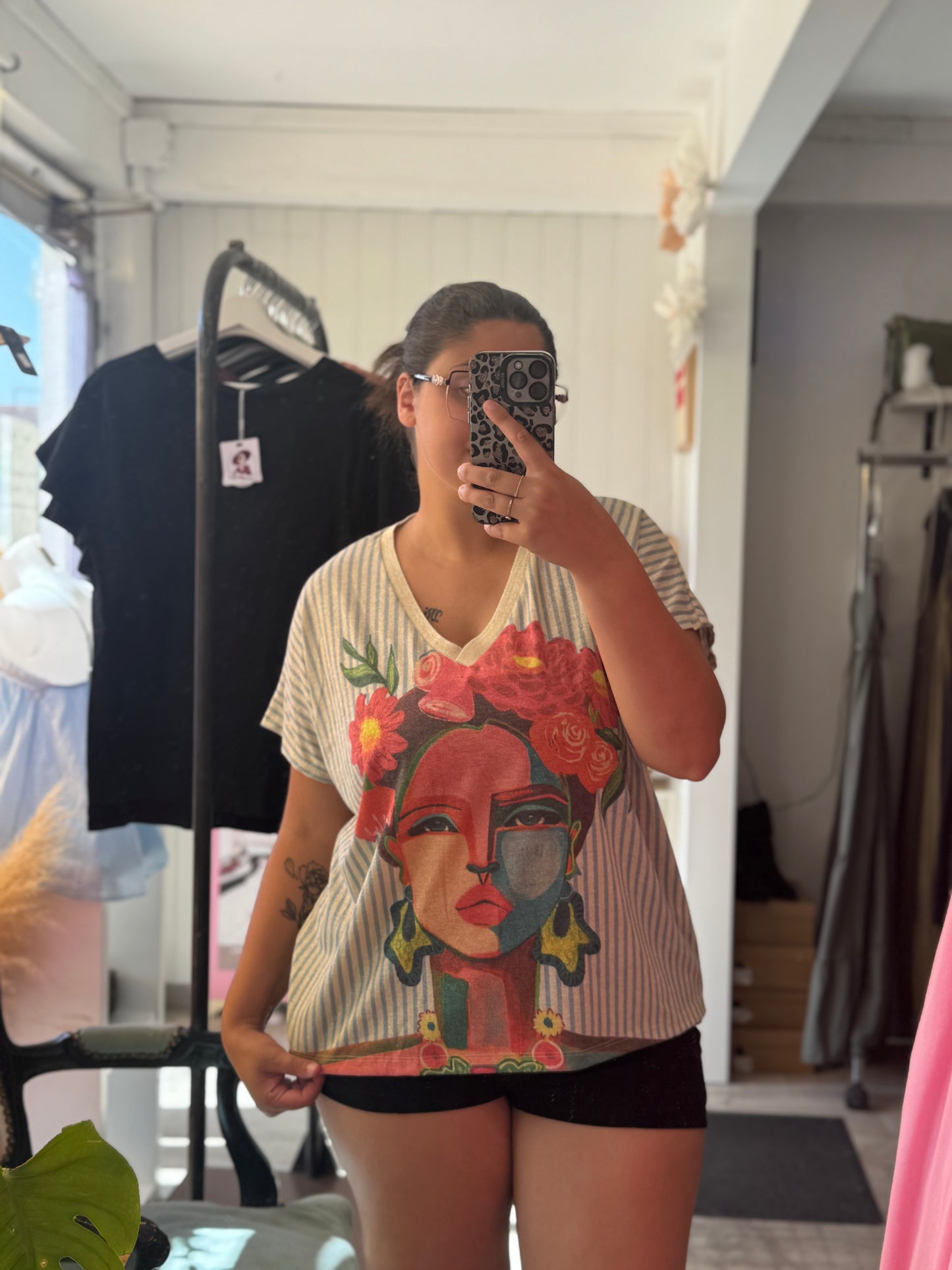 Tee-shirt ample "Frida Kahlo" - Taille unique 36-46 (2 modèles)