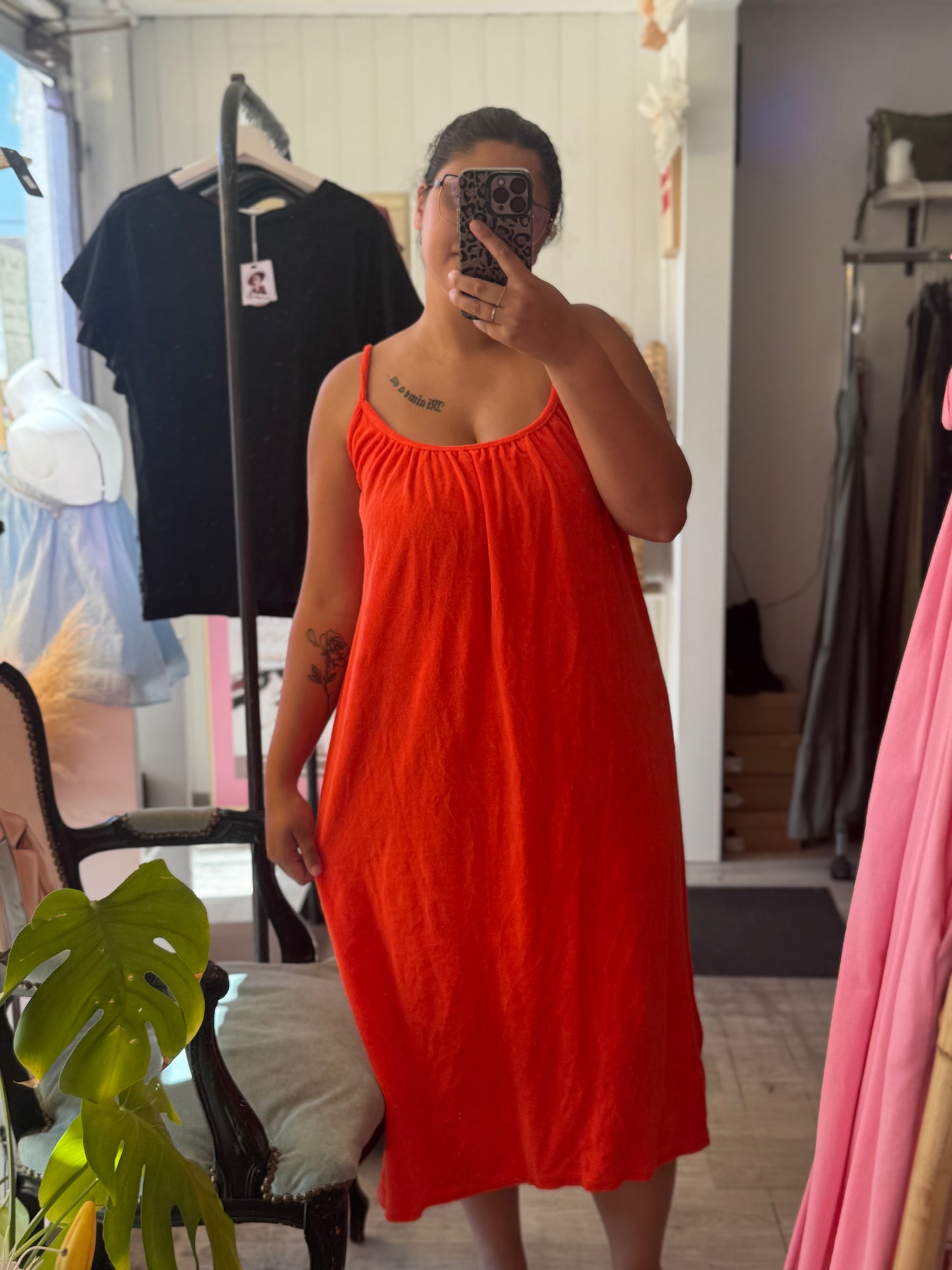 Robe en matière éponge doux mi-longue - Taille unique 36-46 (3 couleurs)