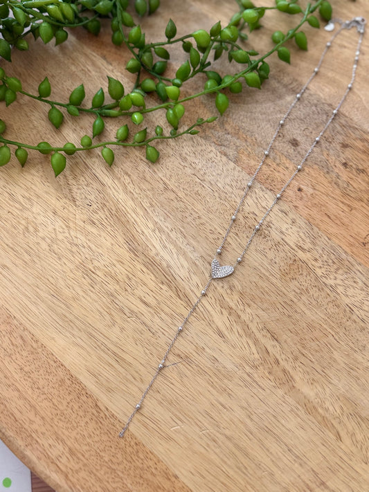 Collier en Y avec cœur argenté – 47 cm