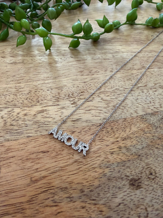 Collier argenté "AMOUR"