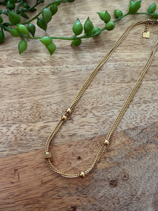 Collier doré triple