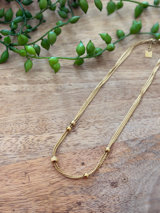 Collier doré triple
