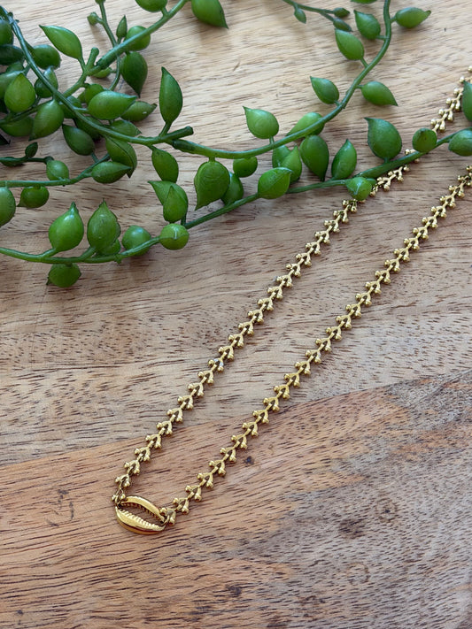 Collier doré corie