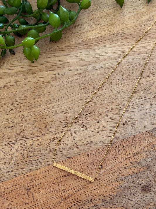Collier doré simple
