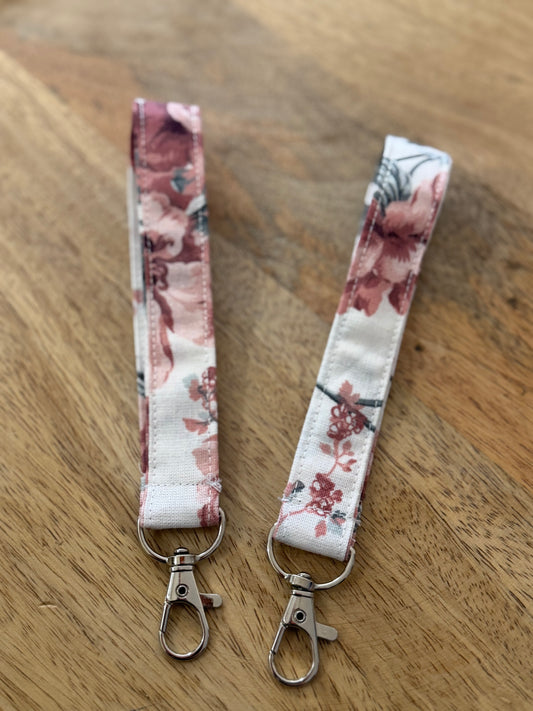 Porte clés fait avec amour fleurs
