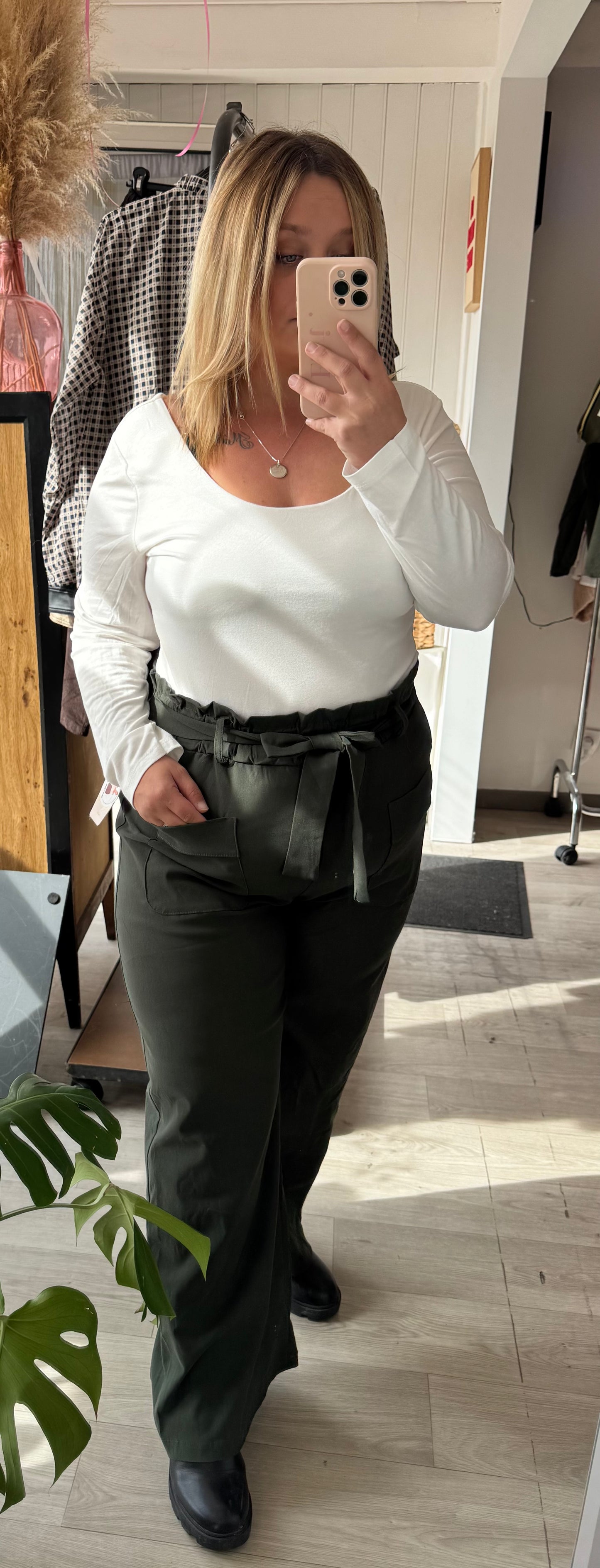 Pantalon Kaki – Coupe jambes larges femme grande taille 38-48