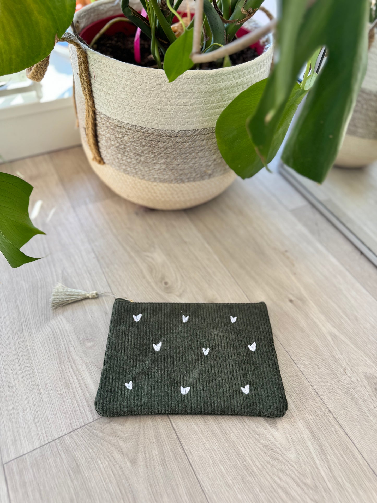 Grande pochette effet velours coeurs