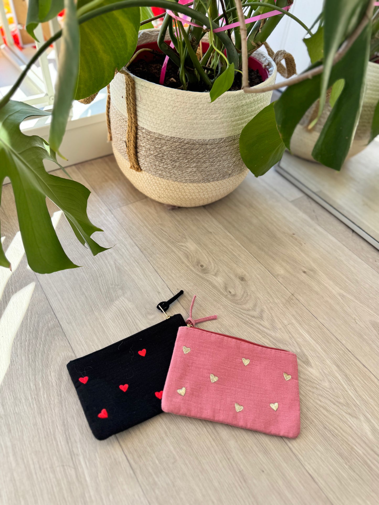 Petite pochette coeurs (2 modèles)