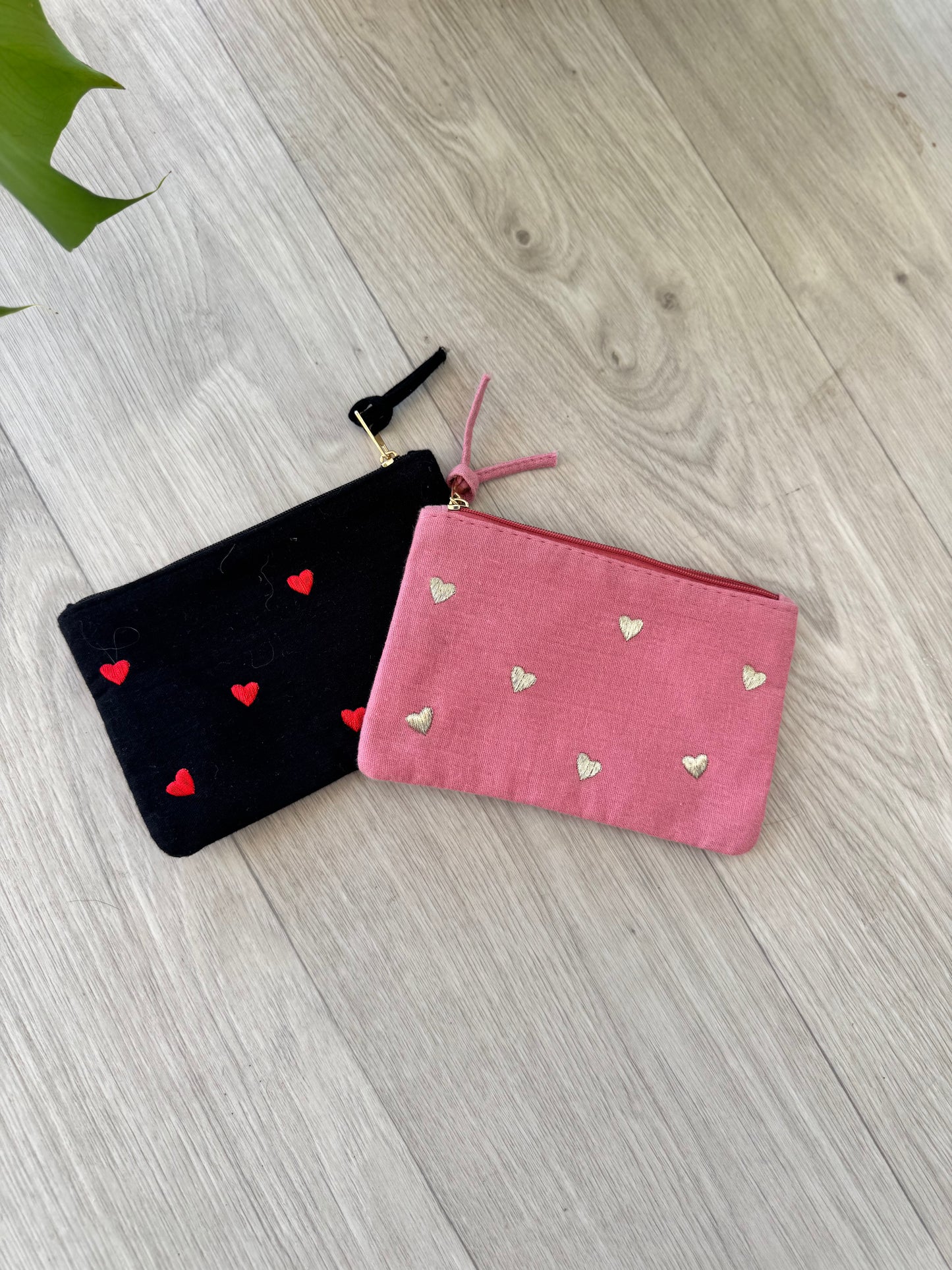 Petite pochette coeurs (2 modèles)