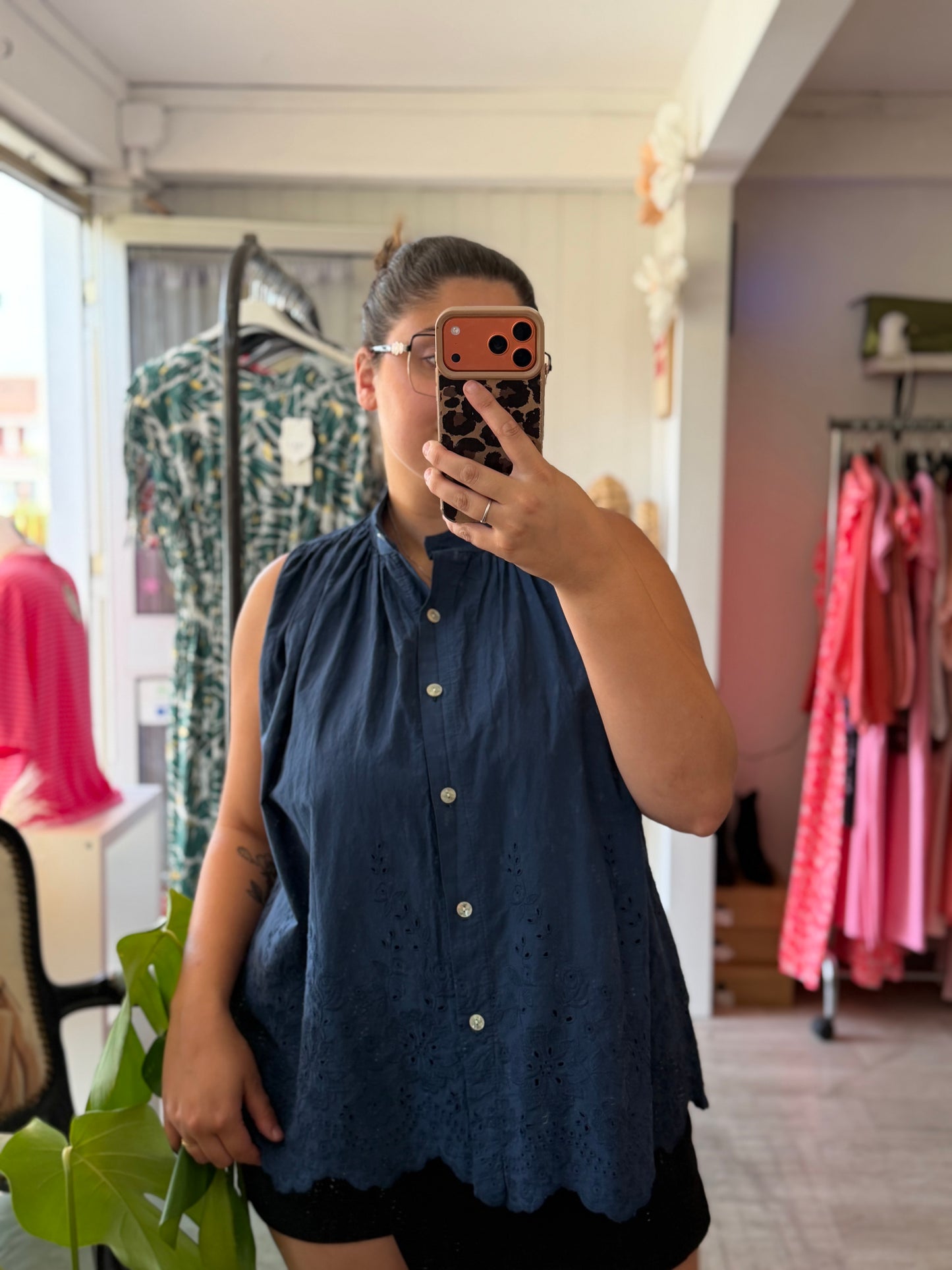 Chemise broderie anglaise marine - Taille unique 36-48