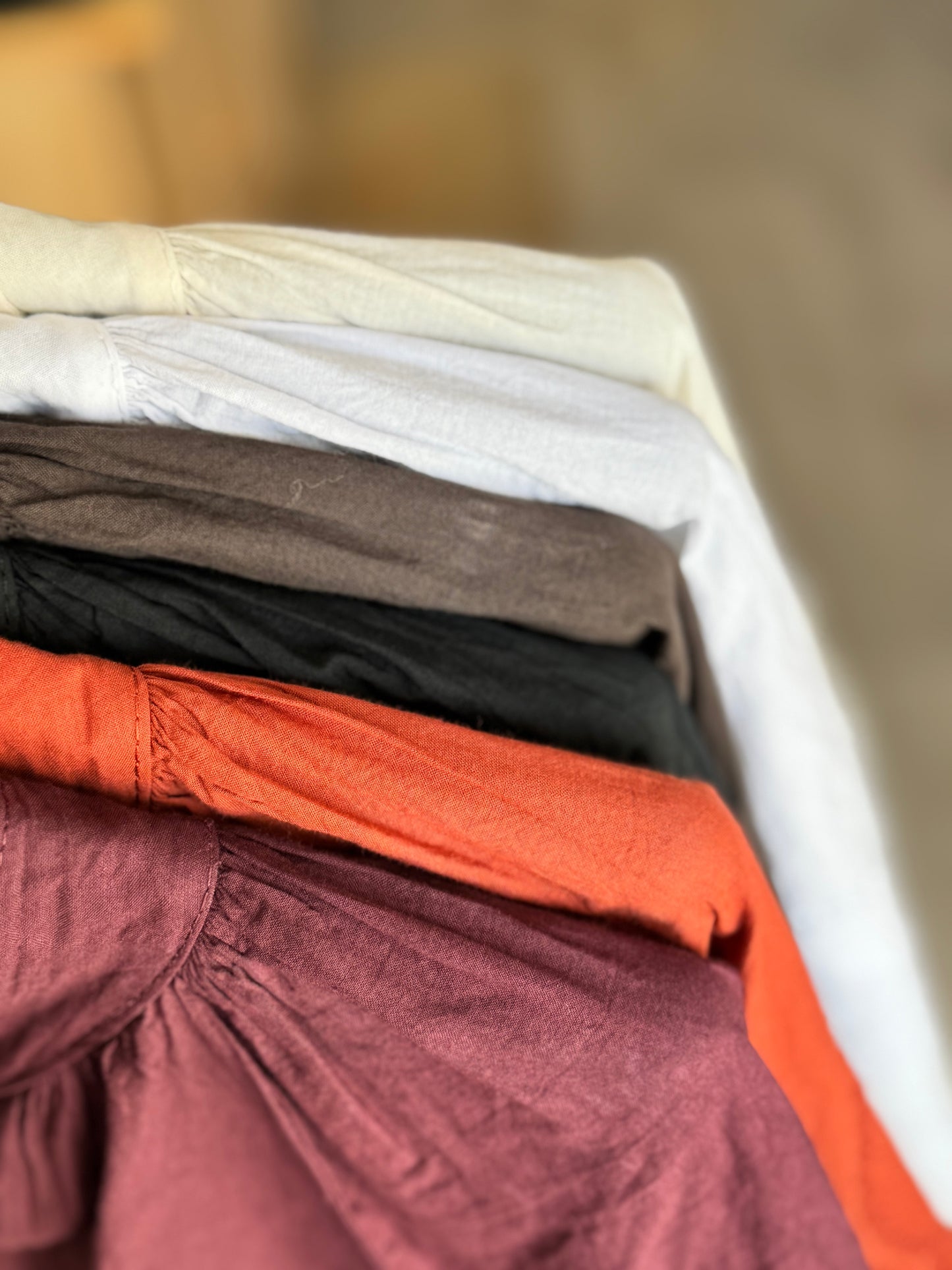 Blouse ajourée aux coudes – Taille unique 34-44 (6 couleurs)