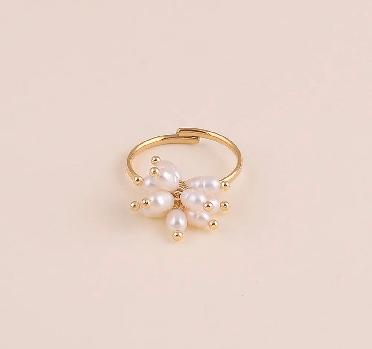 Bague fine perles d'eau douce