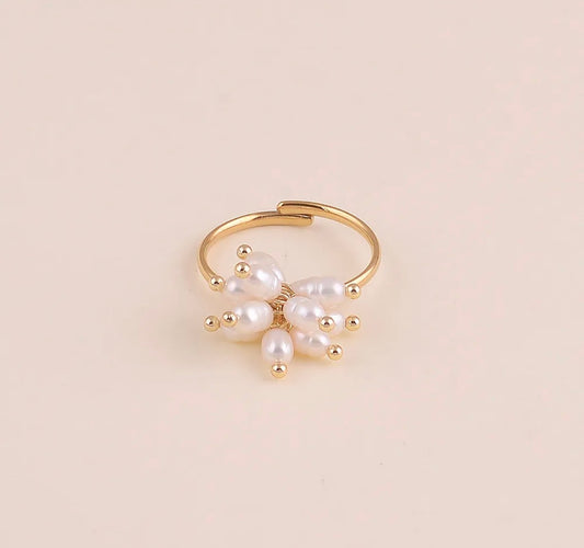 Bague fine perles d'eau douce