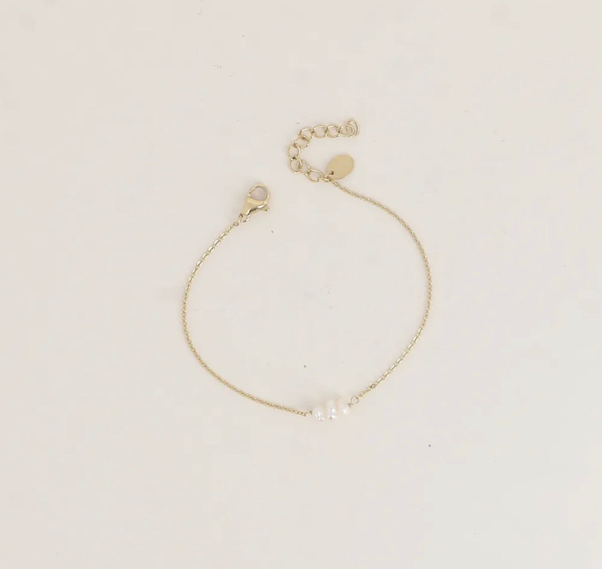 Bracelet - 3 perles d'eau douce