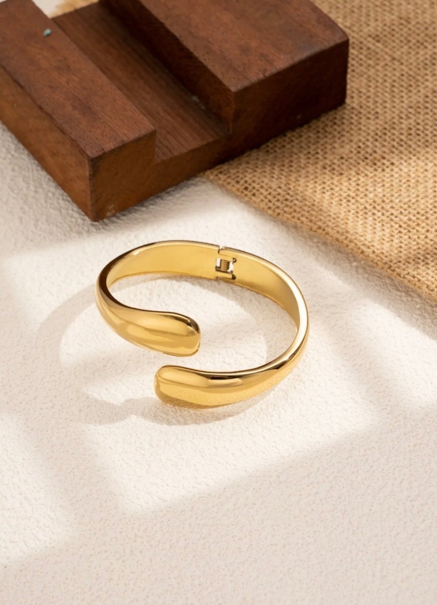Bracelet jonc sculptural - C MON DRESSING