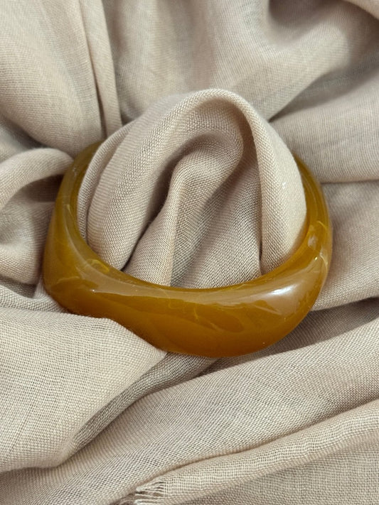 Bracelet rigide jaune miel – Effet marbré - C MON DRESSING