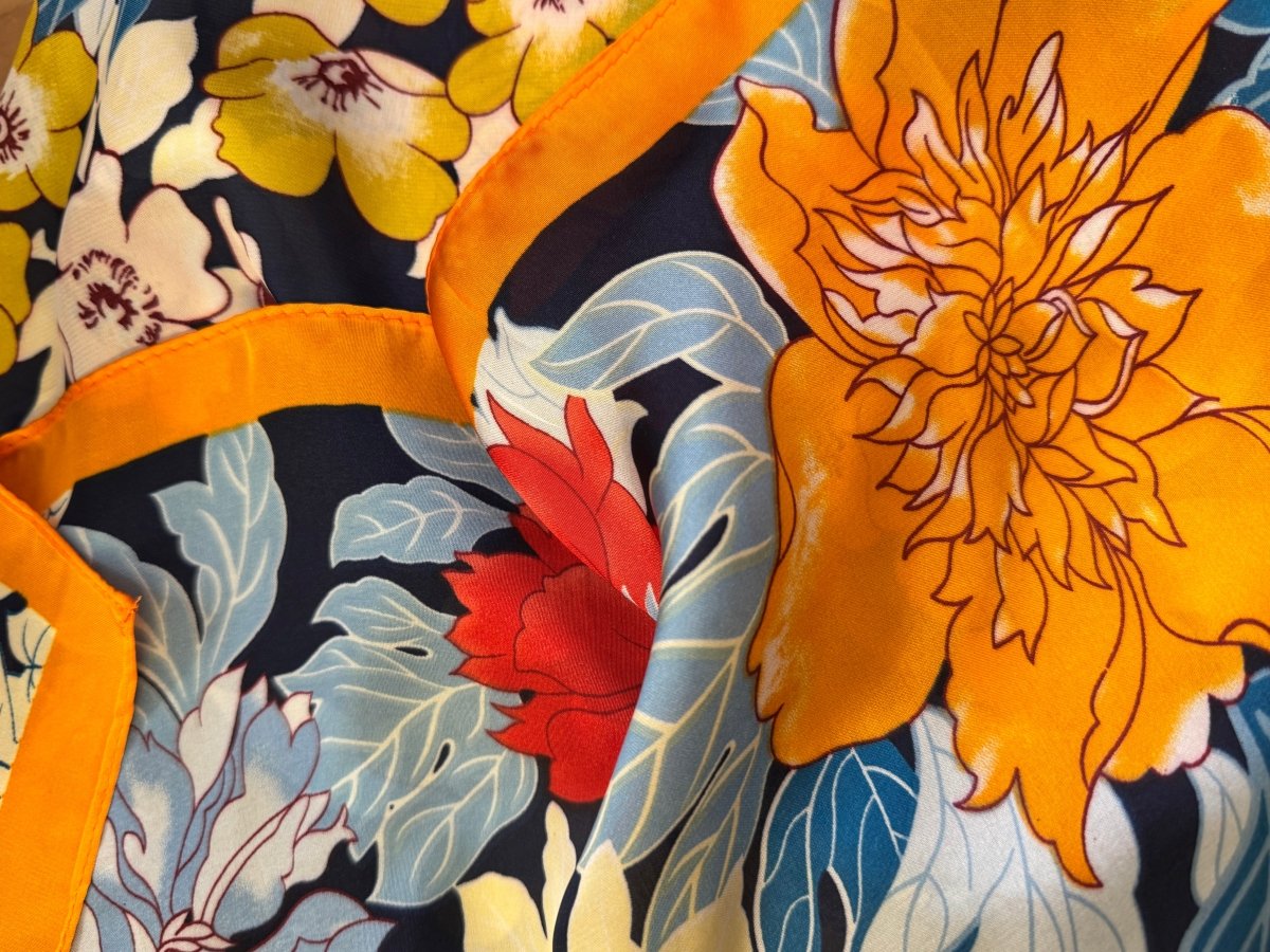 Carré 70×70 cm – Élégant et léger (10 modèles) - C MON DRESSING