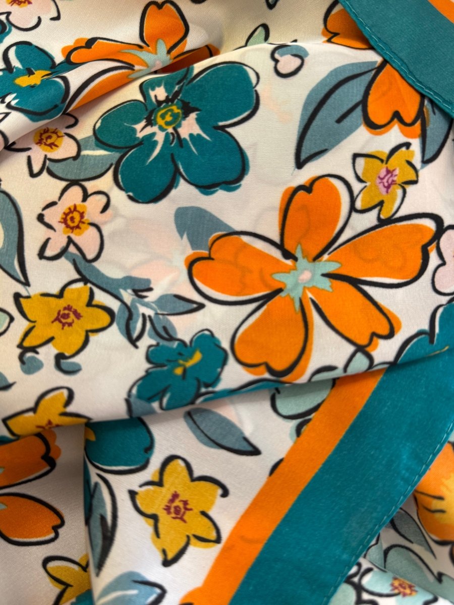 Carré 70×70 cm – Élégant et léger (10 modèles) - C MON DRESSING