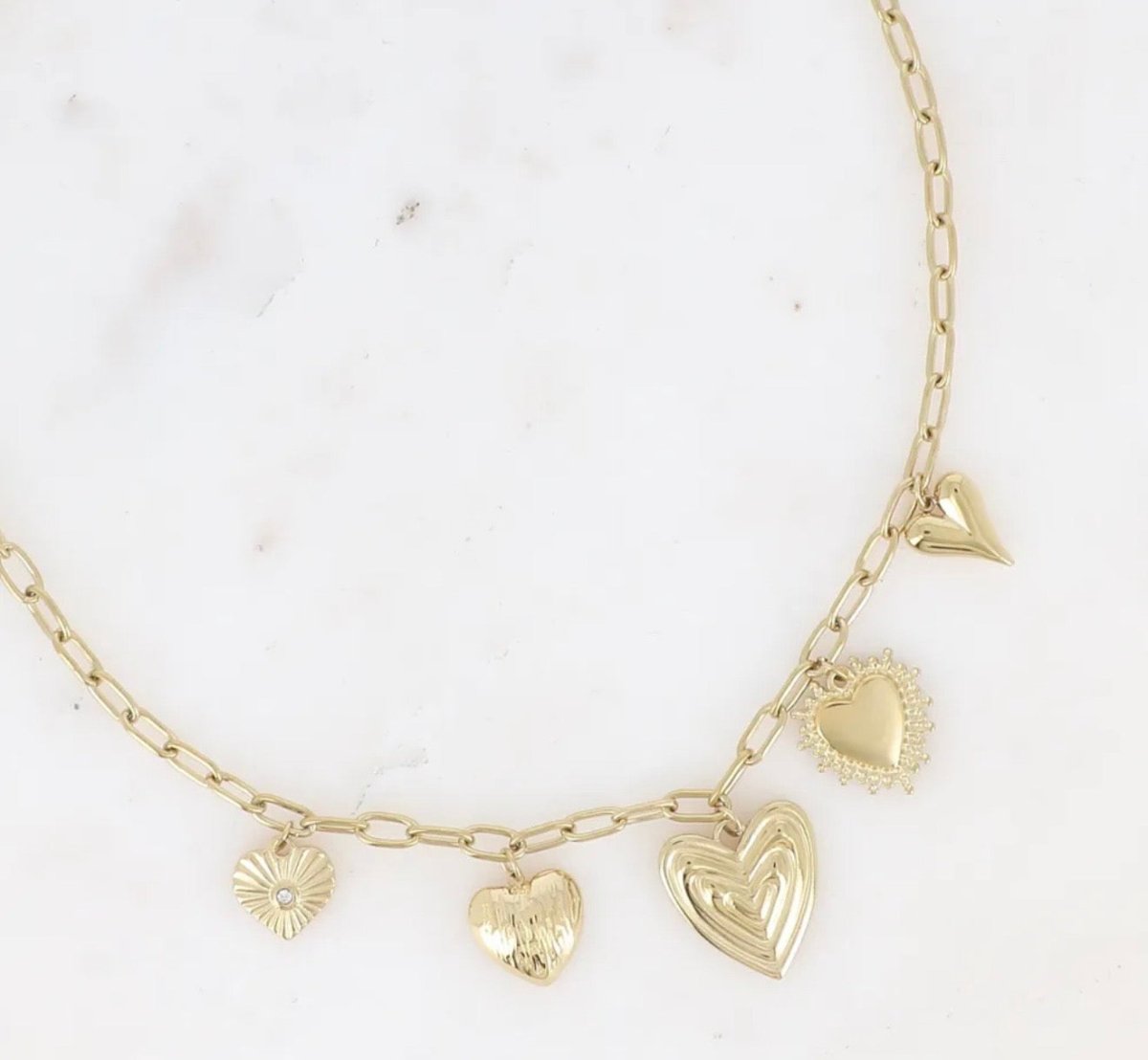 Collier avec pendentifs multi - cœurs - C MON DRESSING