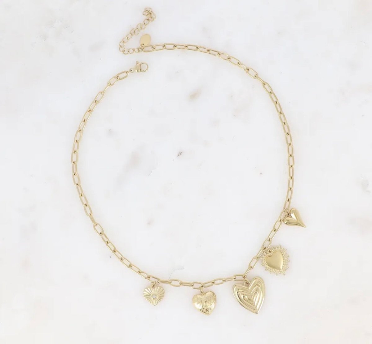 Collier avec pendentifs multi - cœurs - C MON DRESSING