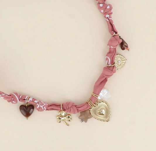 Collier foulard rose avec cœur – 39 + 7 cm - C MON DRESSING