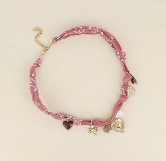 Collier foulard rose avec cœur – 39 + 7 cm - C MON DRESSING