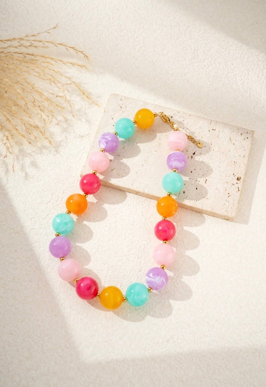 Collier perles résine colorées marbrées - C MON DRESSING