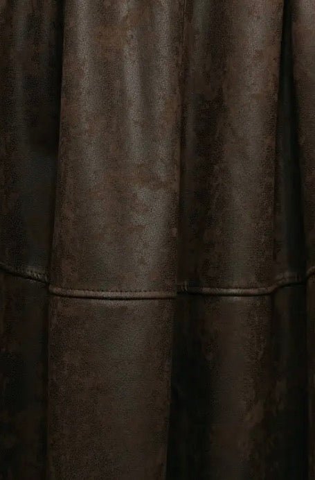 Jupe longue évasée en simili cuir avec ceinture – Taille unique 34 - 44/46 (2 couleurs) - C MON DRESSING