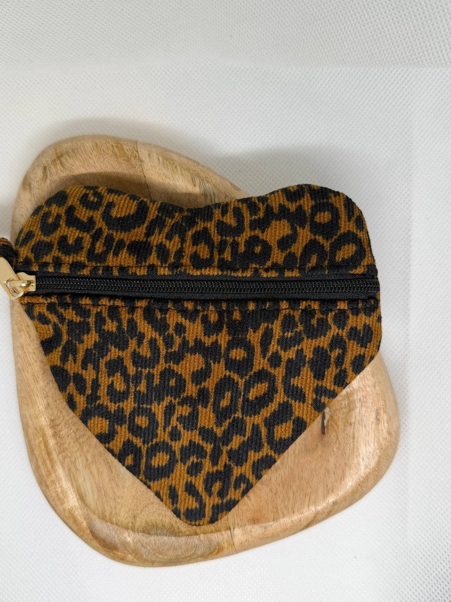 Pochette cœur “Amour” Léopard – Velours côtelé - C MON DRESSING
