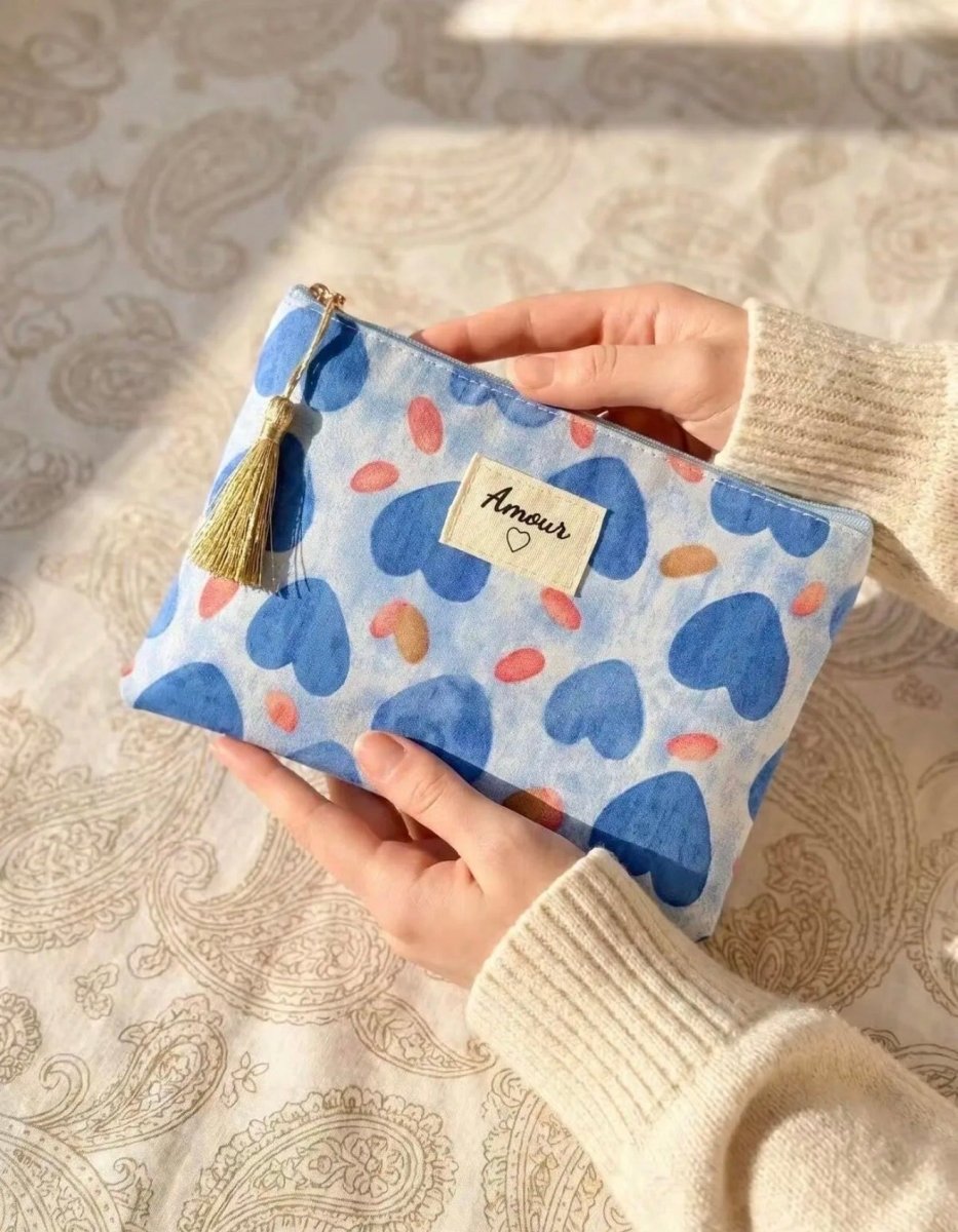Pochette cœurs "Amour" bleu - 14x20 cm - C MON DRESSING