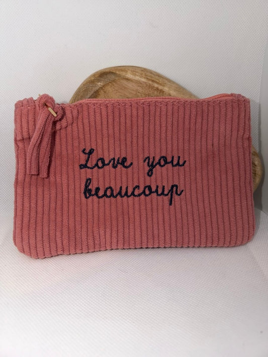 Pochette côtelé rose “Love you beaucoup" – 10.5 × 17 cm - C MON DRESSING