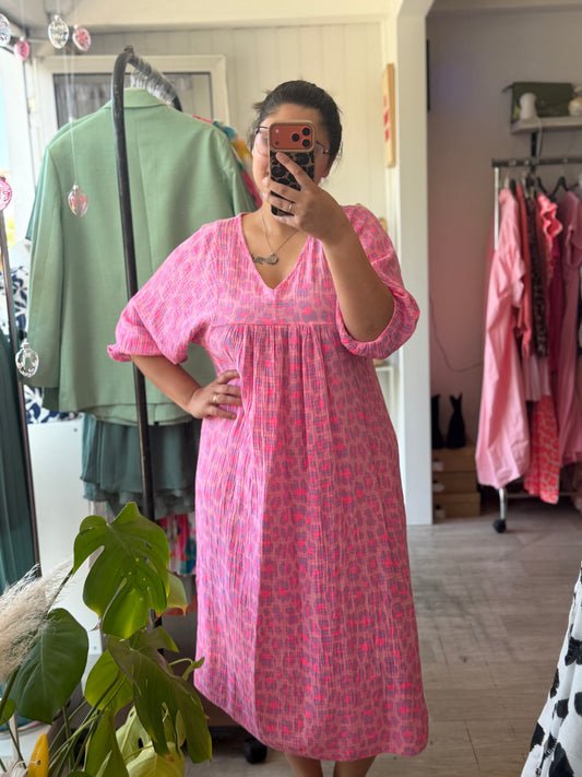 Robe en gaze de coton léopard rose - Taille unique 36-44