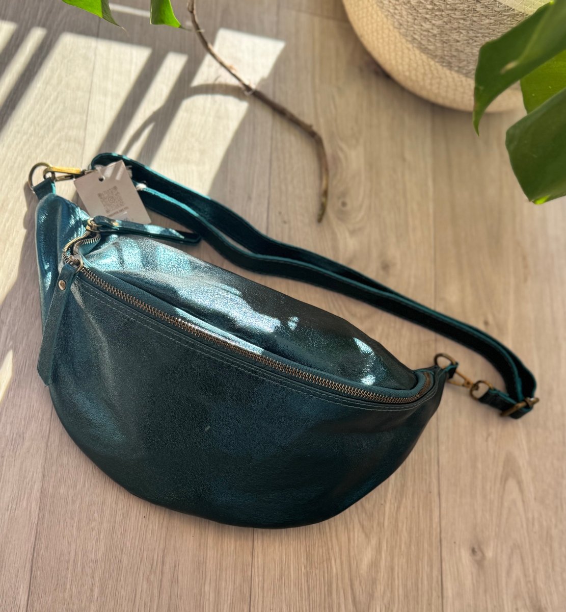 Sac banane XXL en cuir vert bouteille - C MON DRESSING